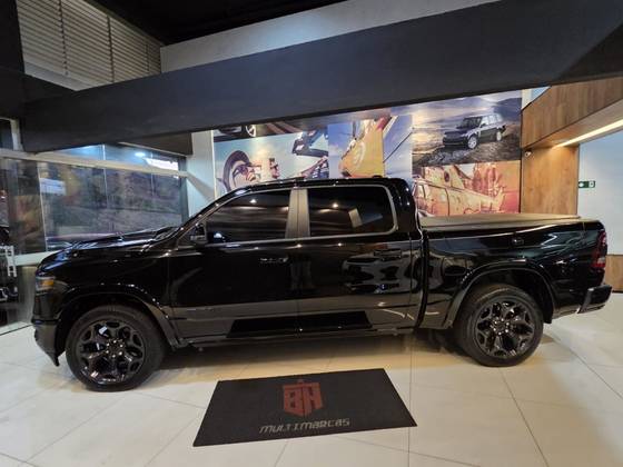 RAM 1500 5.7 V8 GASOLINA LIMITED NIGHT EDITION CD 4X4 AUTOMÁTICO